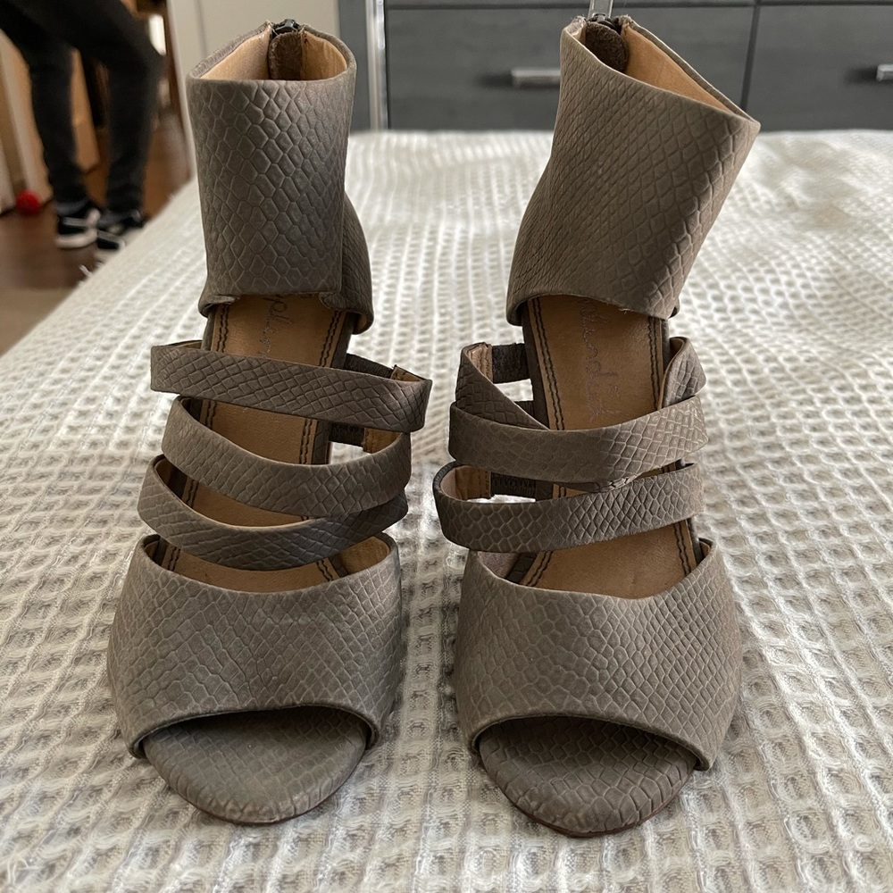 Splendid Heels